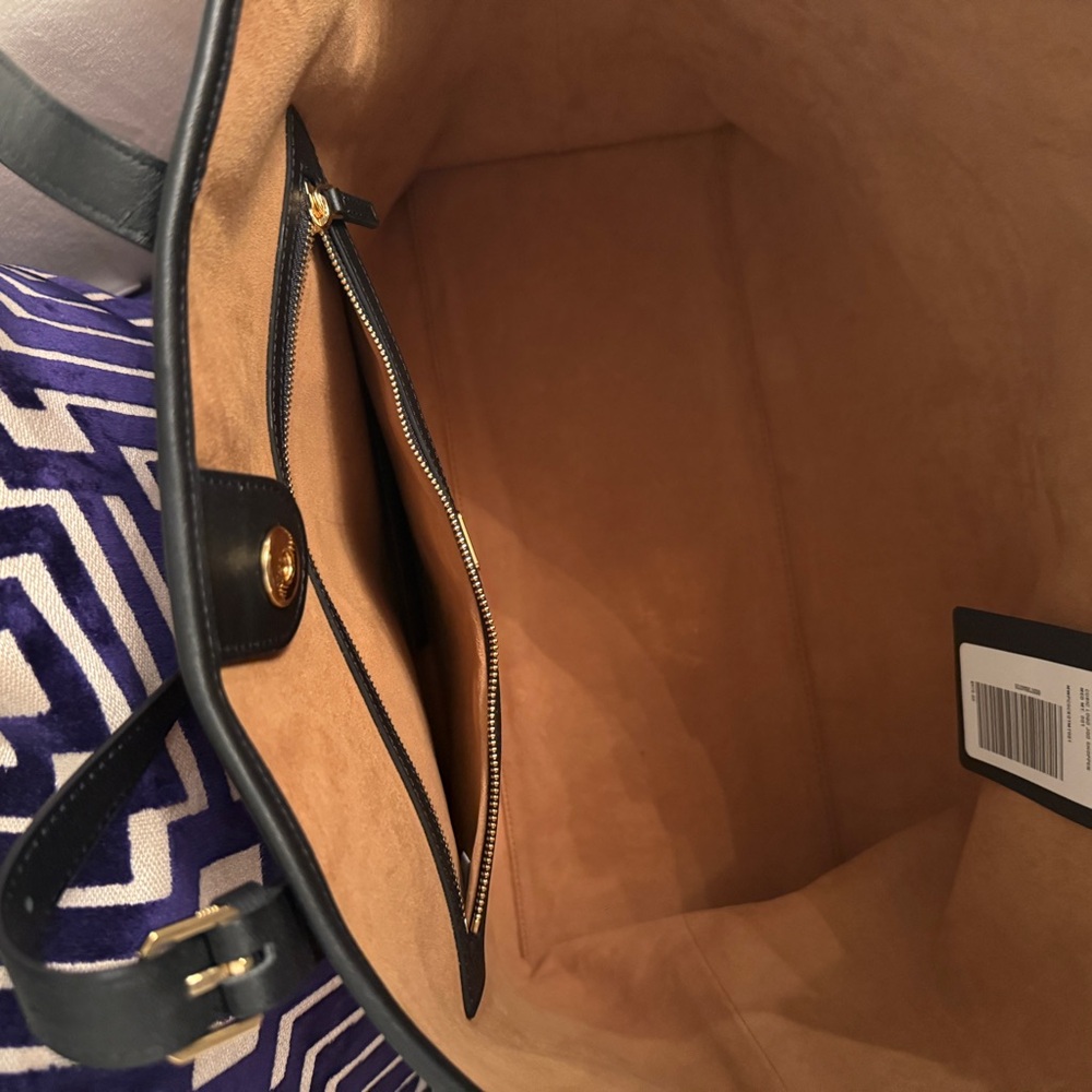 MCM Medium Cube Logo Shopper Tote - Picture 4 of 10